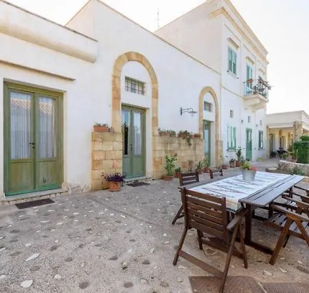 Vakantieboerderij Podere Fossarunza Di Carlo Manzo Marsala