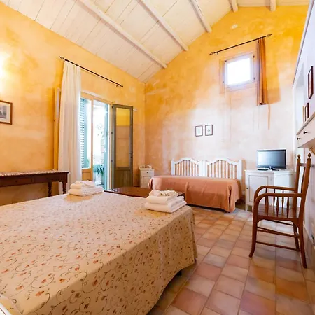Podere Fossarunza Di Carlo Manzo *
